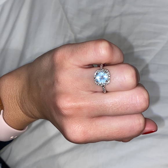Blue stone sterling silver ring w cubic zarconia stones - Picture 2 of 3